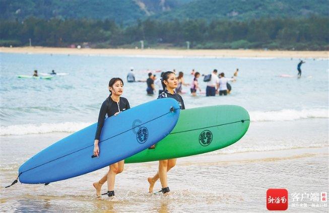 吴云飞回应离婚，大方为高调再婚的前妻送上祝福